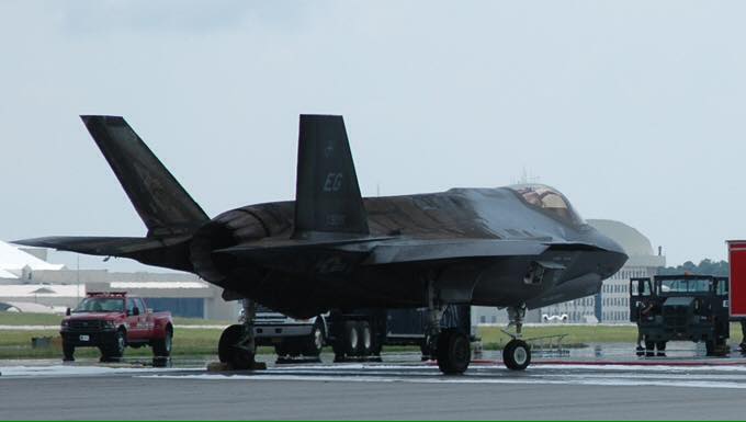 F-35A след инцидента във ВВС базата Еглин през 2014