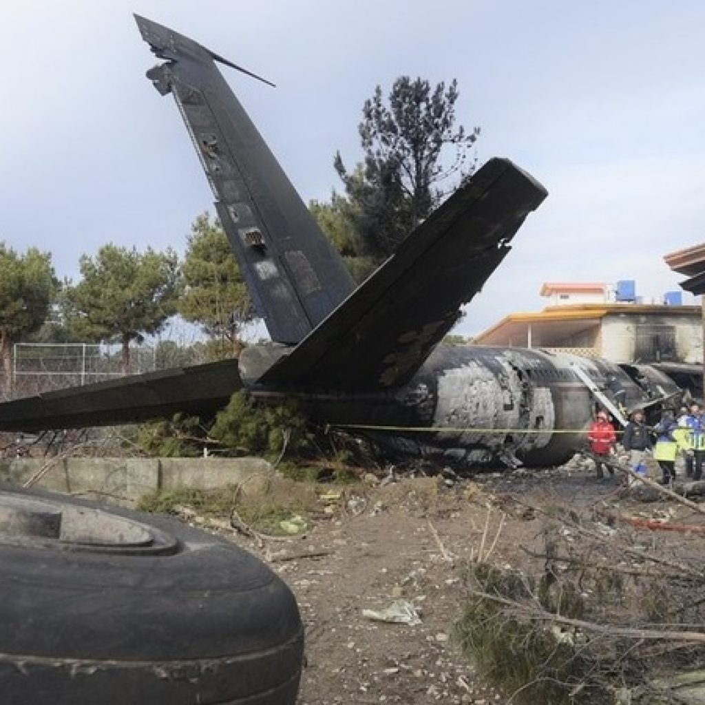 Боинг 707 катастрофира при кацане на грешно летище в Иран | Авио Форум