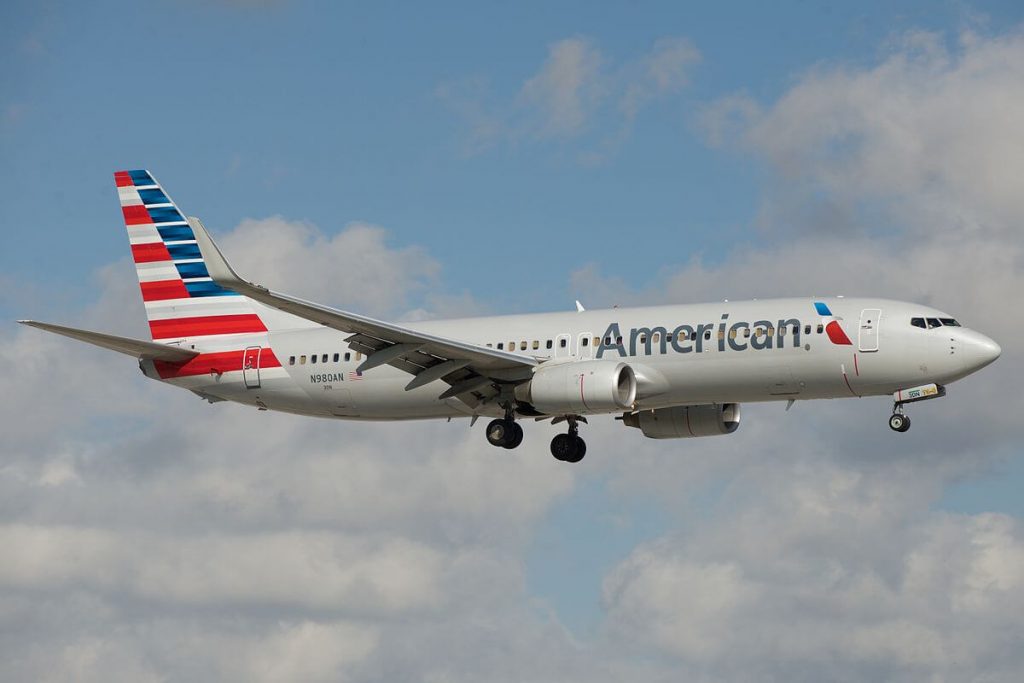 american_airlines_boeing_737-800_n980an_(16422912861)