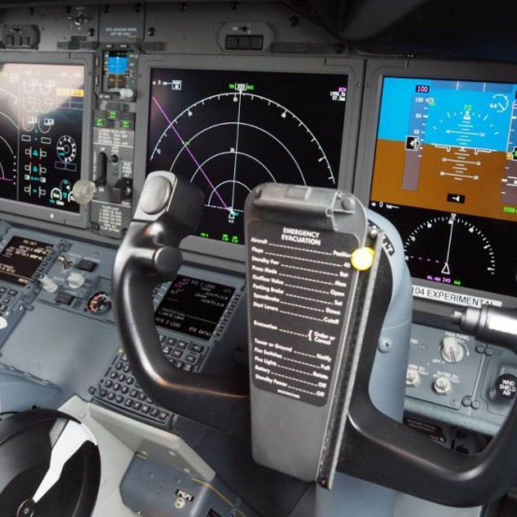 системы боинга. Boeing 737 max кабина. системы боинга. системы боинга. кабина боинг 737-800.