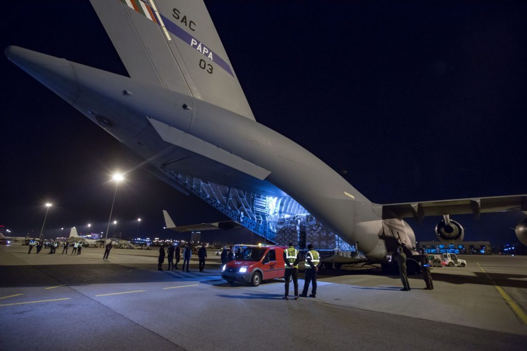 C-17-Globemaster на летище София. 17 април 2020г. Снимка: МВнР