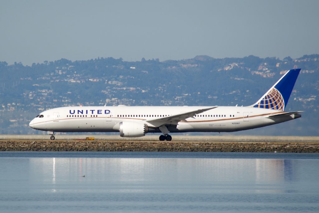 United_Airlines_Boeing_787-9_Dreamliner_(33047122154)